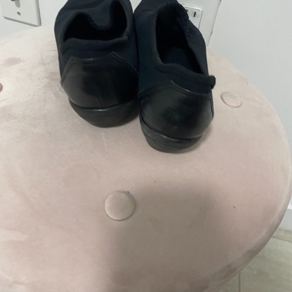 Stuart Weitzman Black Stretchy Pointed Toe Slip On Shoes Size 8 - Picture 5 of 7